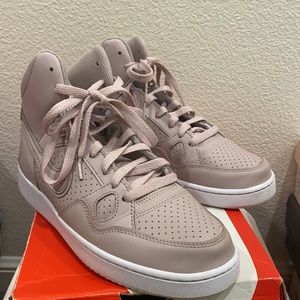 Nike Wmns Son of Force Mid Particle Rose Size 9.5